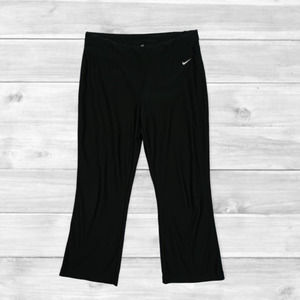 NIKE Women's Dry Fit Black Crop Capri‎ Athletic Leggings Size S (4-6)